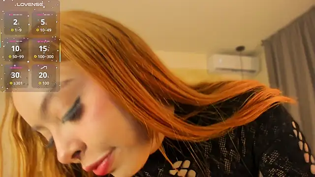 Snapshot of madison_littlee_ chatting on 2, 7, 2026 madison littlee online show from 2, 7, 2026
