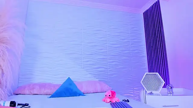 AylinLove  online show from 5, 7, 2026