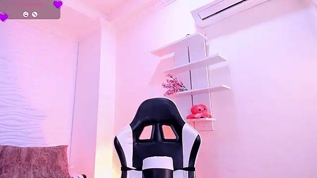 AylinLove  online show from 3, 8, 2026