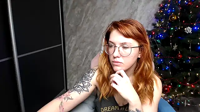 Reginasmilee online show from 23, 12, 2025