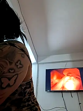 Valentina Tilly online show from 28, 7, 2026