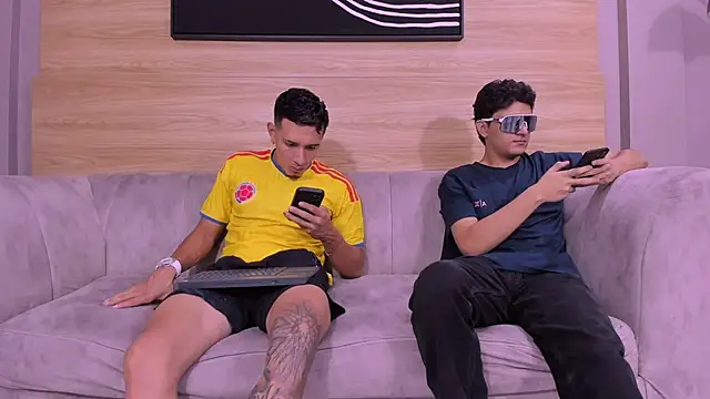 Drake friends online show from 3, 7, 2026