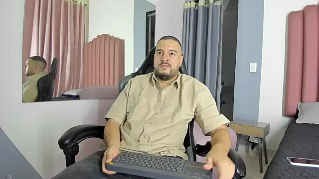 Nicola D Angelo online show from 25, 7, 2026