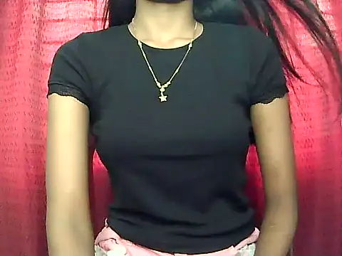 Snapshot of Siyaralove chatting on 4, 8, 2026 Siyaralove online show from 4, 8, 2026