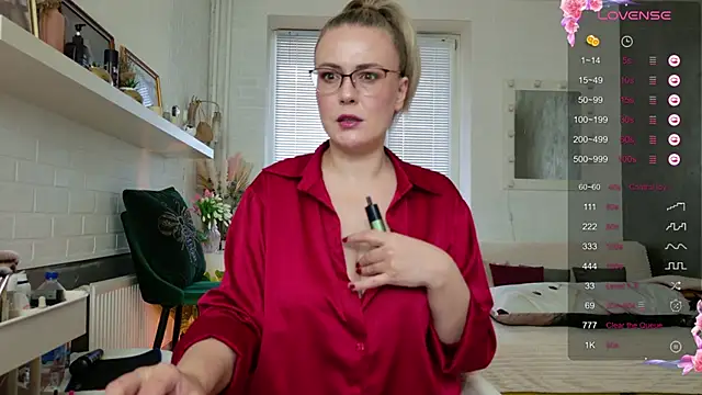 BeautyeyesLovely online show from 4, 10, 2025