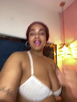 Snapshot of Ayla_Noir chatting on 23, 7, 2026 Ayla Noir online show from 23, 7, 2026