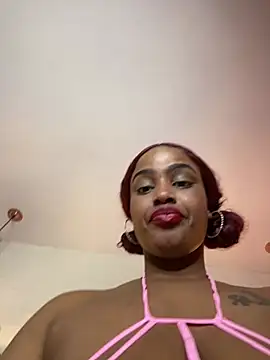 Snapshot of Ayla_Noir chatting on 31, 7, 2026 Ayla Noir online show from 31, 7, 2026