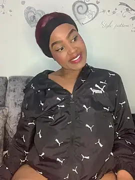 Snapshot of Ayla_Noir chatting on 9, 8, 2026 Ayla Noir online show from 9, 8, 2026