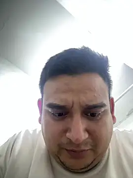 Snapshot of Gian98luck chatting on 15, 7, 2026 Gian98luck online show from 15, 7, 2026