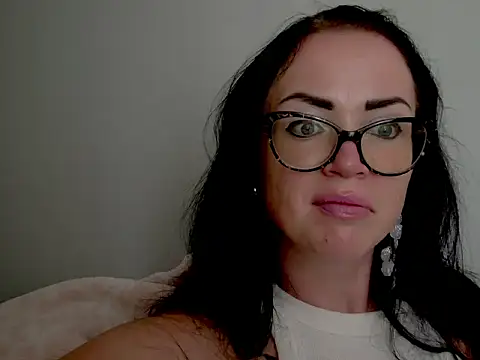 Call me Sugar  online show from 9, 7, 2026