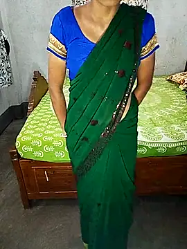 Snapshot of Hot_Urvashi_ chatting on 21, 7, 2026 Hot Urvashi online show from 21, 7, 2026