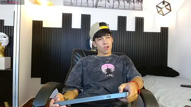 ren storm online show from 24, 7, 2026