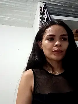 Snapshot of katryonax chatting on 13, 7, 2026 katryonax online show from 13, 7, 2026