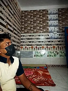 Snapshot of Tamil_555_Couples chatting on 15, 7, 2026 Tamil 555 Couples online show from 15, 7, 2026