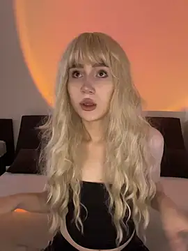 Snapshot of Charlotte_Pretty chatting on 15, 7, 2026 Charlotte Pretty online show from 15, 7, 2026