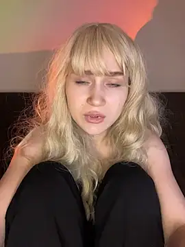 Snapshot of Charlotte_Pretty chatting on 17, 7, 2026 Charlotte Pretty online show from 17, 7, 2026