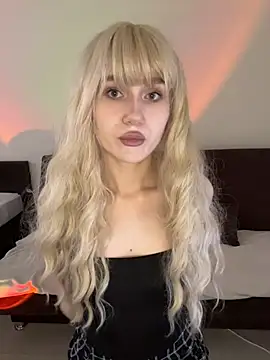 Snapshot of Charlotte_Pretty chatting on 18, 7, 2026 Charlotte Pretty online show from 18, 7, 2026