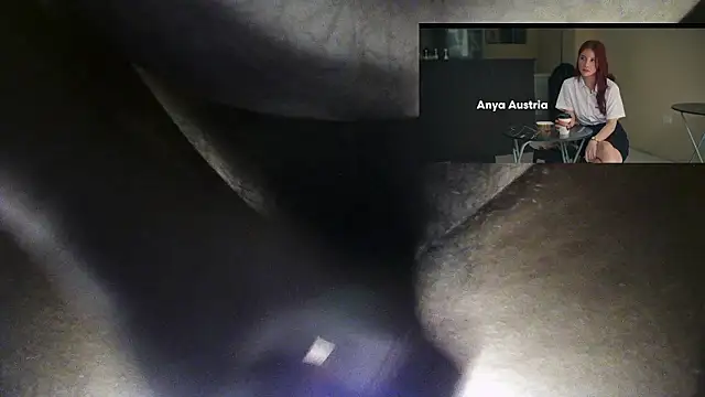 Snapshot of aston2332 chatting on 13, 7, 2026 aston2332 online show from 13, 7, 2026