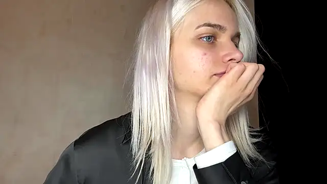 Snapshot of CaliScott_ chatting on 17, 7, 2026 CaliScott online show from 17, 7, 2026