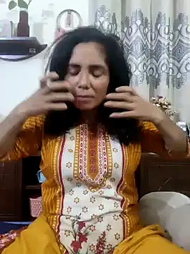 Snapshot of Laila-202 chatting on 21, 7, 2026 Laila-202 online show from 21, 7, 2026