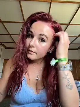 Snapshot of Nina-Sophie chatting on 17, 7, 2026 Nina-Sophie online show from 17, 7, 2026