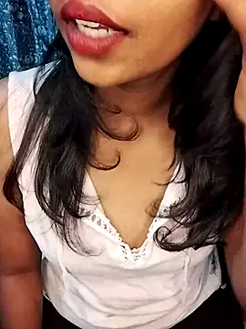 Snapshot of kannada_sakhi_siri666 chatting on 18, 7, 2026 kannada sakhi siri666 online show from 18, 7, 2026