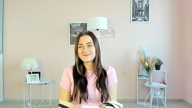 MarcellePiwowar online show from 20, 7, 2026