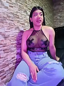 Snapshot of Ariana_Rios01 chatting on 19, 7, 2026 Ariana Rios01 online show from 19, 7, 2026
