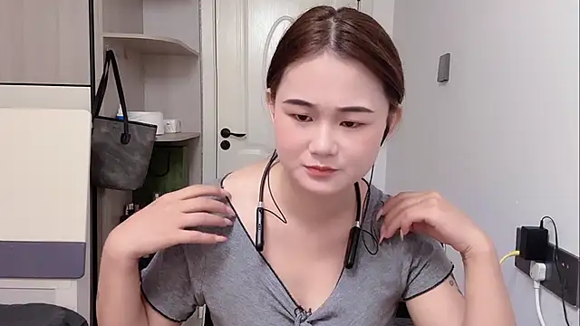 xiaolajiao-162 online show from 24, 7, 2026