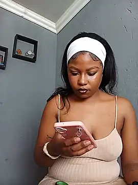 Snapshot of P1nk_Paige chatting on 24, 7, 2026 P1nk Paige online show from 24, 7, 2026