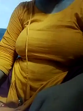 Snapshot of Bangla_girl chatting on 28, 7, 2026 Bangla girl online show from 28, 7, 2026