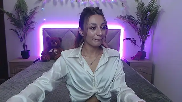 MiyaLinn online show from 2, 8, 2026