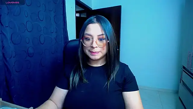 Snapshot of sensualmilena22 chatting on 31, 7, 2026 sensualmilena22 online show from 31, 7, 2026