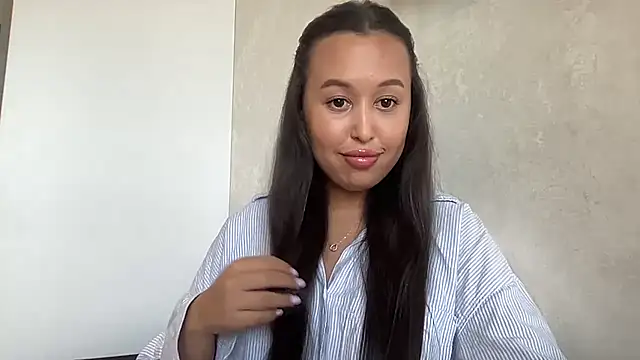 Dana 0005 online show from 27, 7, 2026