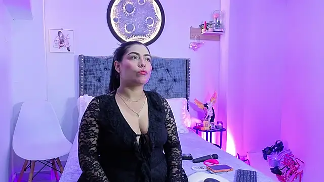 kyana cream online show from 25, 7, 2026