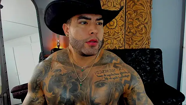 Aaron Vega online show from 3, 8, 2026