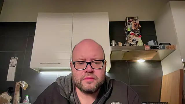 theitalianbear online show from 8, 1, 2025