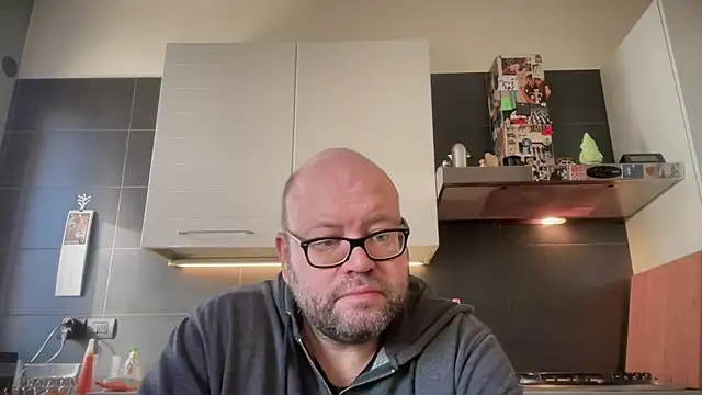 theitalianbear online show from 5, 11, 2025