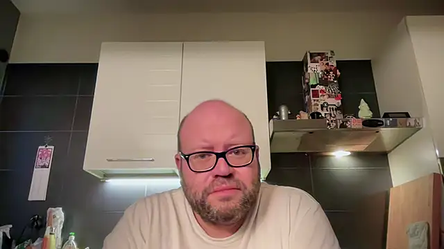 theitalianbear online show from 12, 4, 2026