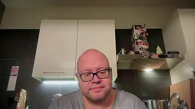 theitalianbear online show from 29, 4, 2026