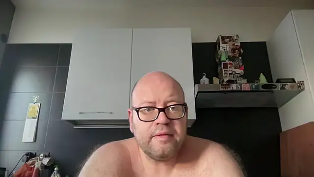 Snapshot of theitalianbear chatting on 28, 6, 2026 theitalianbear online show from 28, 6, 2026