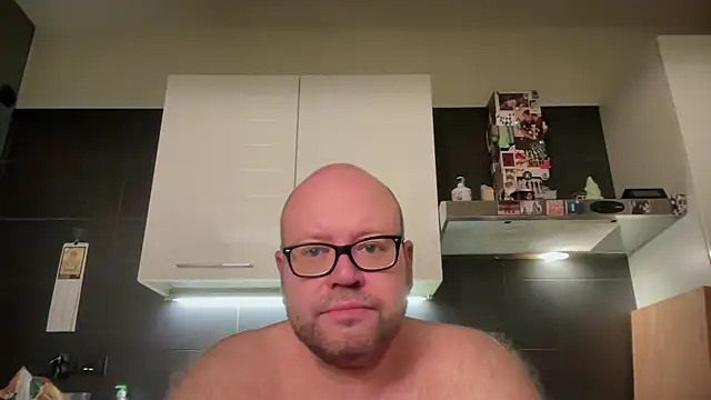 Snapshot of theitalianbear chatting on 29, 6, 2026 theitalianbear online show from 29, 6, 2026