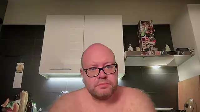 Snapshot of theitalianbear chatting on 30, 6, 2026 theitalianbear online show from 30, 6, 2026