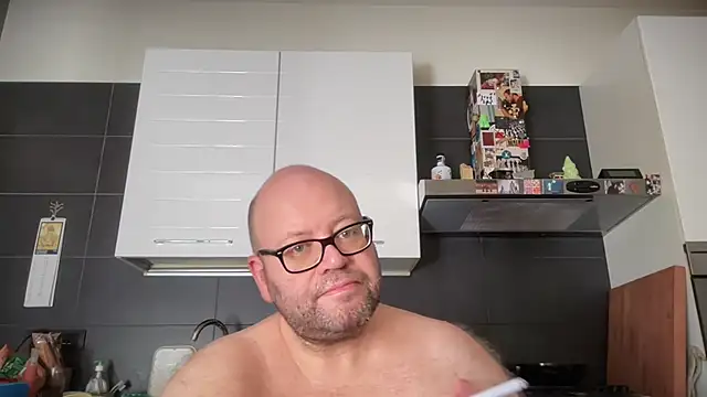 Snapshot of theitalianbear chatting on 1, 7, 2026 theitalianbear online show from 1, 7, 2026