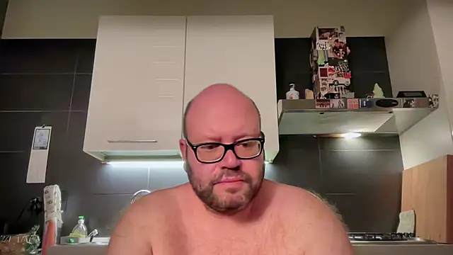 Snapshot of theitalianbear chatting on 12, 7, 2026 theitalianbear online show from 12, 7, 2026