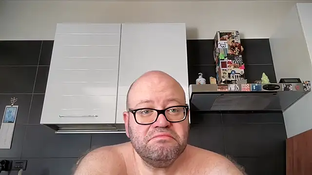 Snapshot of theitalianbear chatting on 27, 7, 2026 theitalianbear online show from 27, 7, 2026