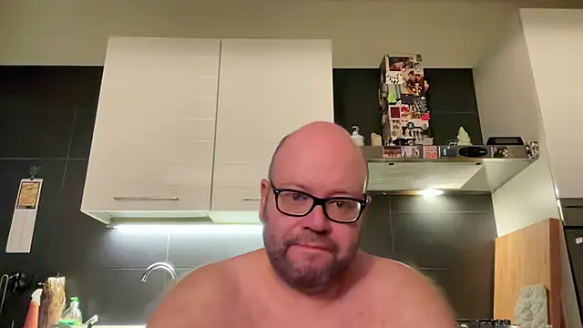 Snapshot of theitalianbear chatting on 2, 8, 2026 theitalianbear online show from 2, 8, 2026