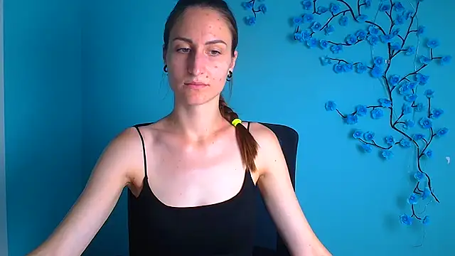Snapshot of Just_Julie_ chatting on 6, 8, 2026 Just Julie online show from 6, 8, 2026