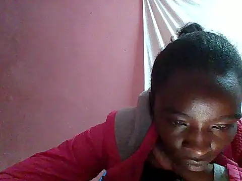Snapshot of LunaGlower chatting on 6, 8, 2026 LunaGlower online show from 6, 8, 2026