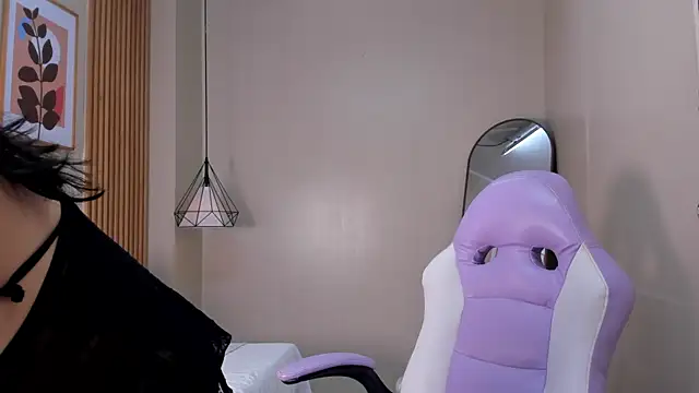 Snapshot of Katlyn_Evans_ chatting on 28, 7, 2026 Katlyn Evans online show from 28, 7, 2026